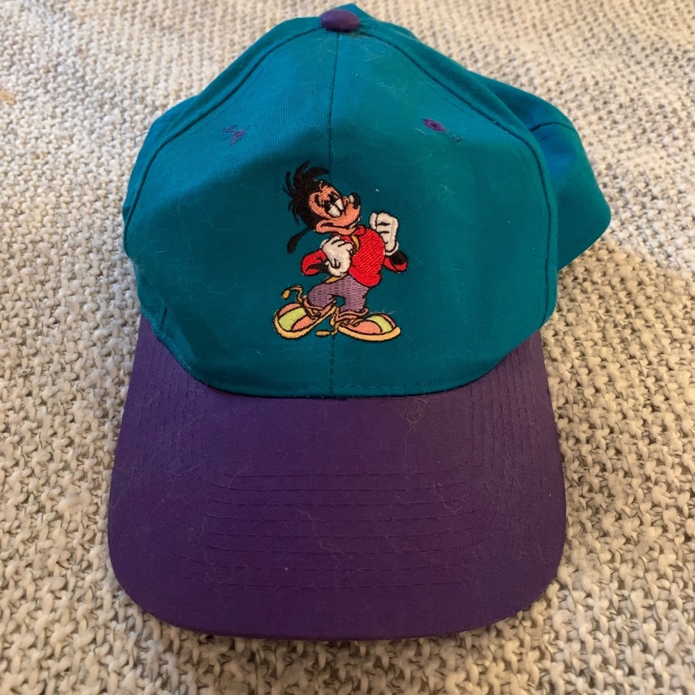 💙💜 vintage Disney hat with Max from Goofy Movie
